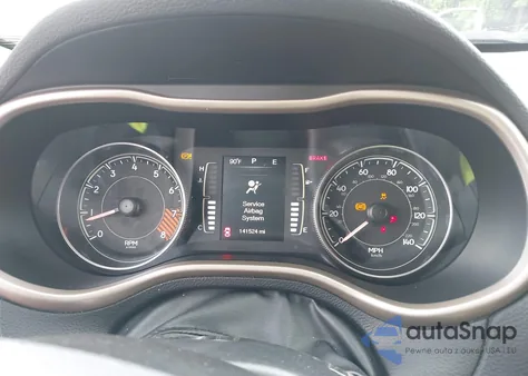 2014 Jeep Cherokee Latitude z USA, uszkodzony, nr VIN 1C4PJMCS6EW318015